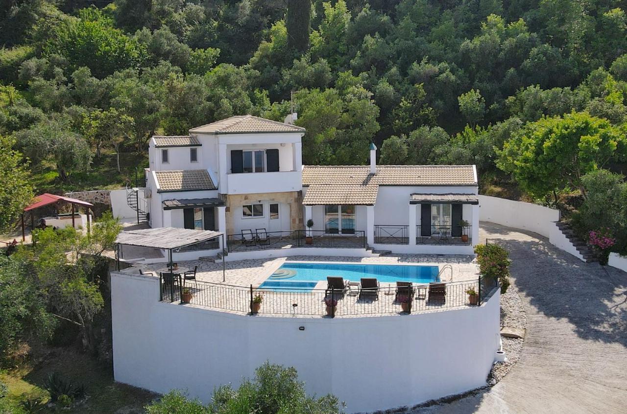 Villa Boukari Chlomos Екстер'єр фото