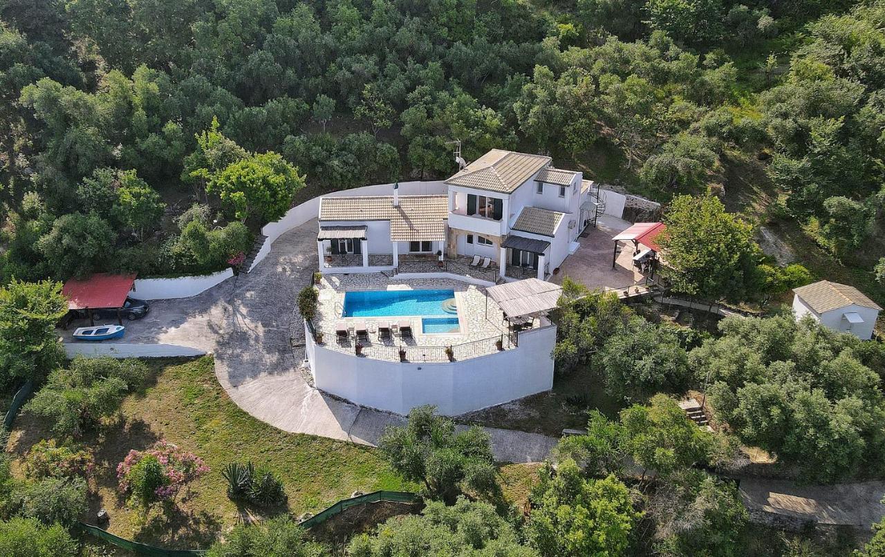 Villa Boukari Chlomos Екстер'єр фото