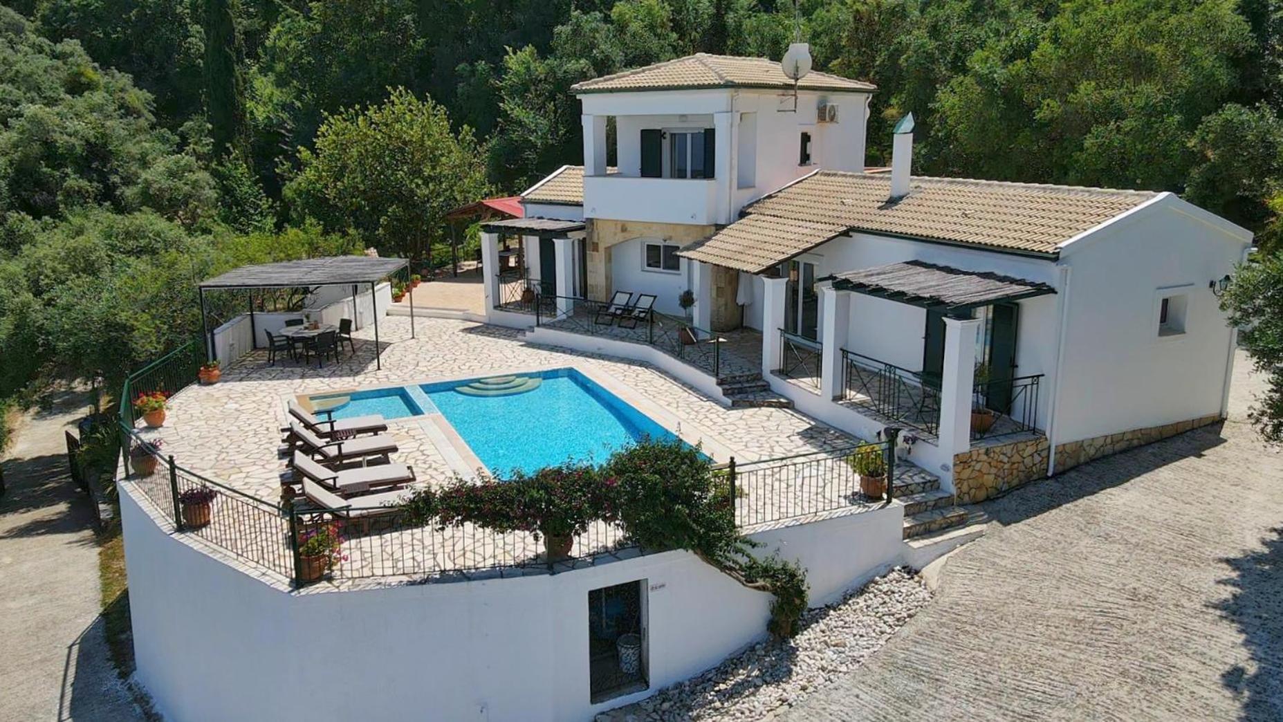 Villa Boukari Chlomos Екстер'єр фото